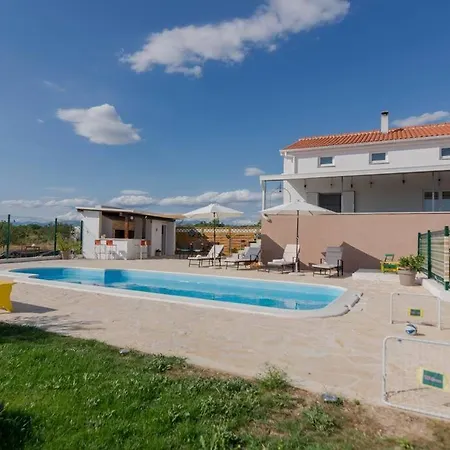 Kuca Za Odmor M&j Villa *