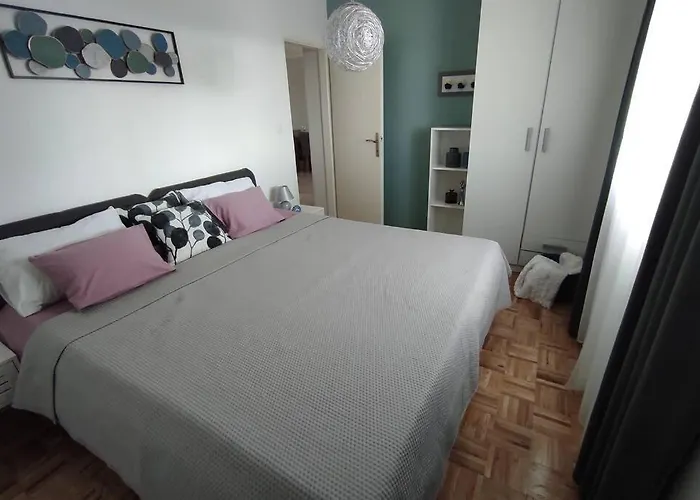 Kuca Za Odmor M&j S Grijanim Bazenom Вилла