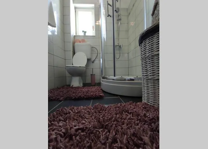 Вилла Kuca Za Odmor M&j S Grijanim Bazenom Бенковац