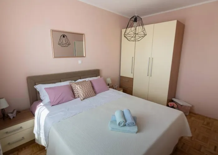 Kuca Za Odmor M&j S Grijanim Bazenom Вилла