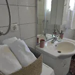 Kuca Za Odmor M&j S Grijanim Bazenom