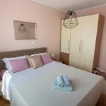 Kuca Za Odmor M&j S Grijanim Bazenom فيلة