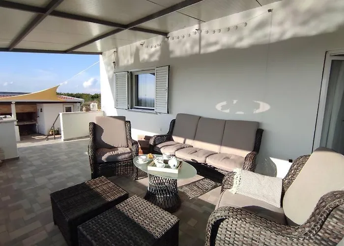 Kuca Za Odmor M&j S Grijanim Bazenom